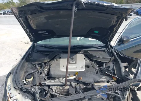 2015 Infiniti Q40 z USA, uszkodzony, nr VIN JN1CV6AP5FM501449